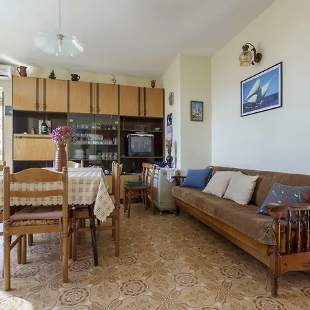 Gostinjska kuća Zeljka Komiza